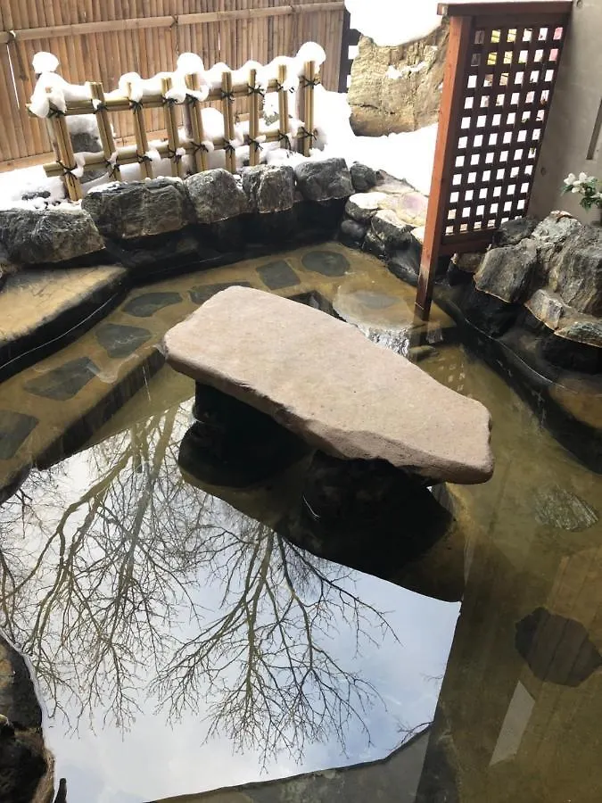 Yi Feng Xiao Zhu Hot Spring Inn Sapporo 2*,